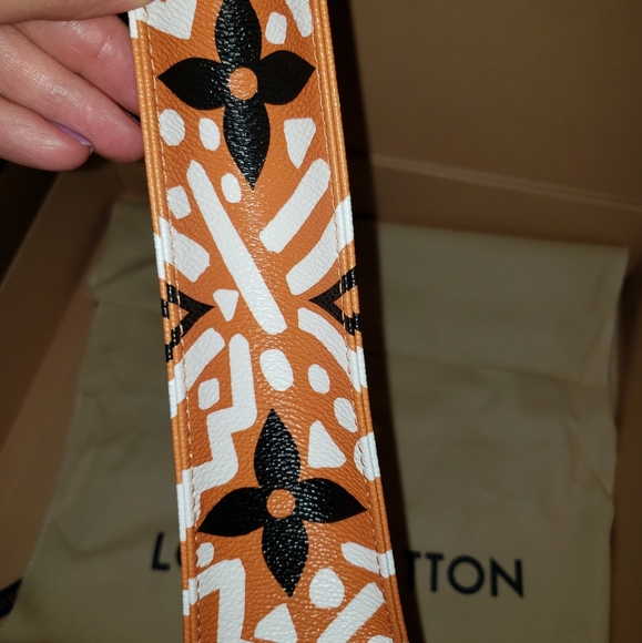 LOUIS VUITTON Crafty Toiletry 26 XL Cosmetic Bag Giant Flower Monogram Pochette - Picture 3 of 16